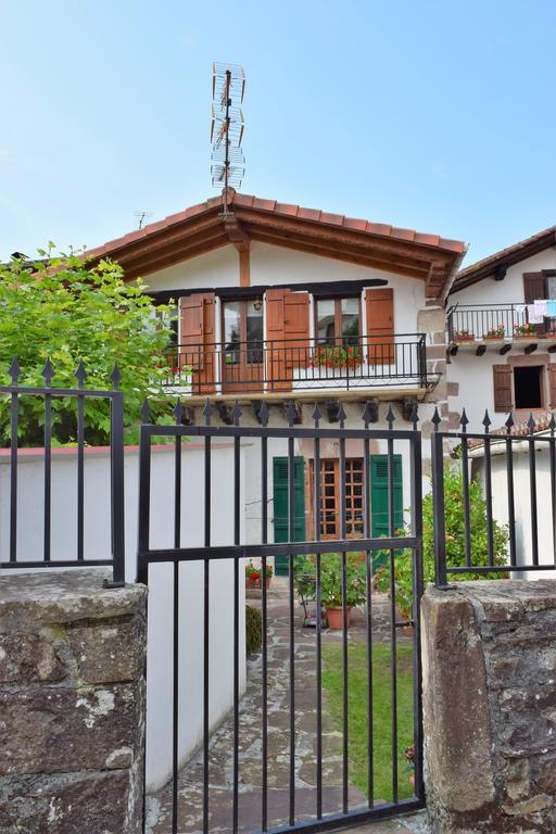 Apartamentos Rurales Batxillerenea Doneztebe Exterior foto